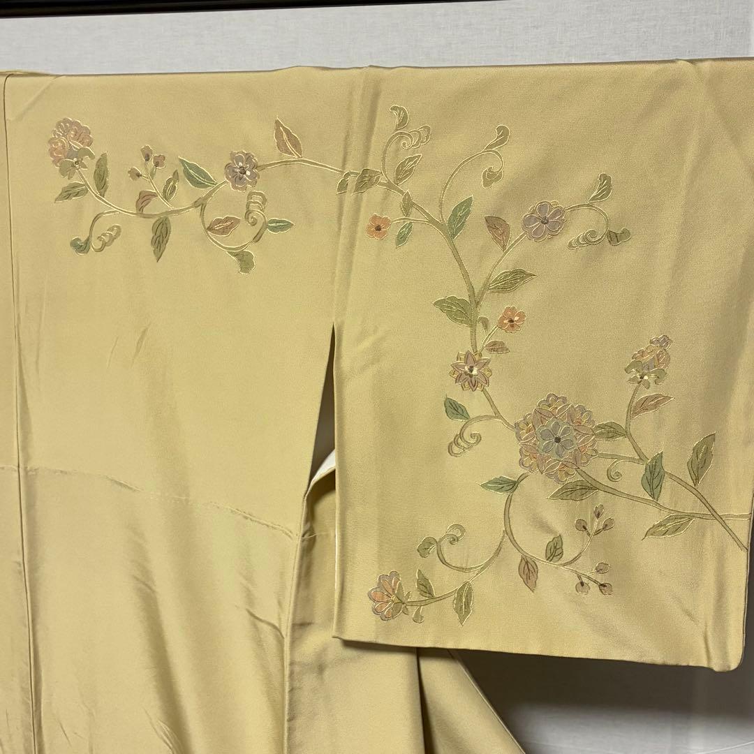 D168 訪問着　総刺繍　汕頭・蘇州刺繍　華文　唐草　正絹　着物　袷　極美品