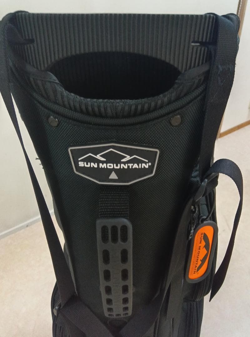 超美品！ブリーフィング＆サンマウンテンコラボキャディーバッグ