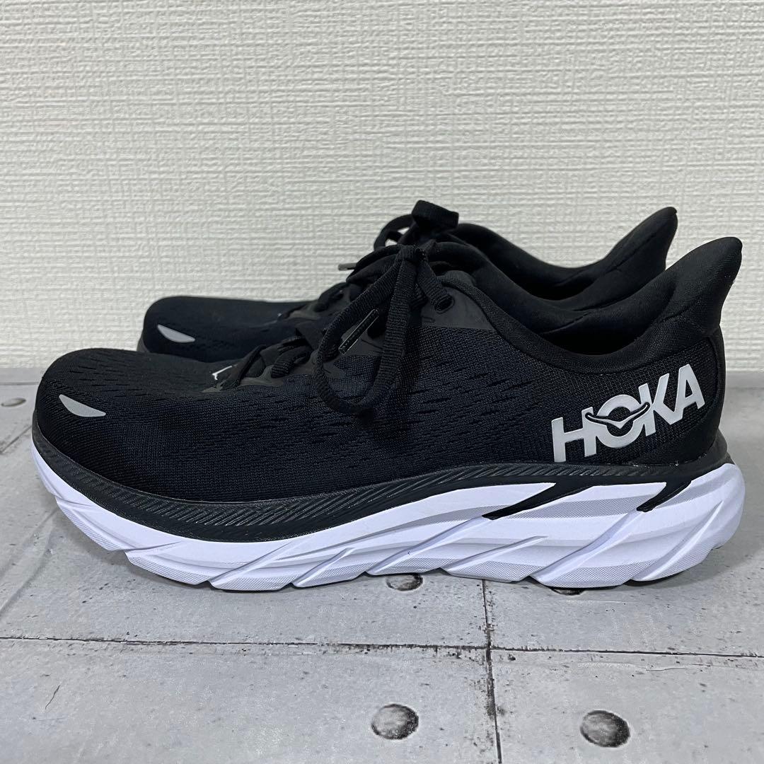 美品　HOKA ホカ　CLIFTON8 ランニングシューズ 黒　スニーカー　24