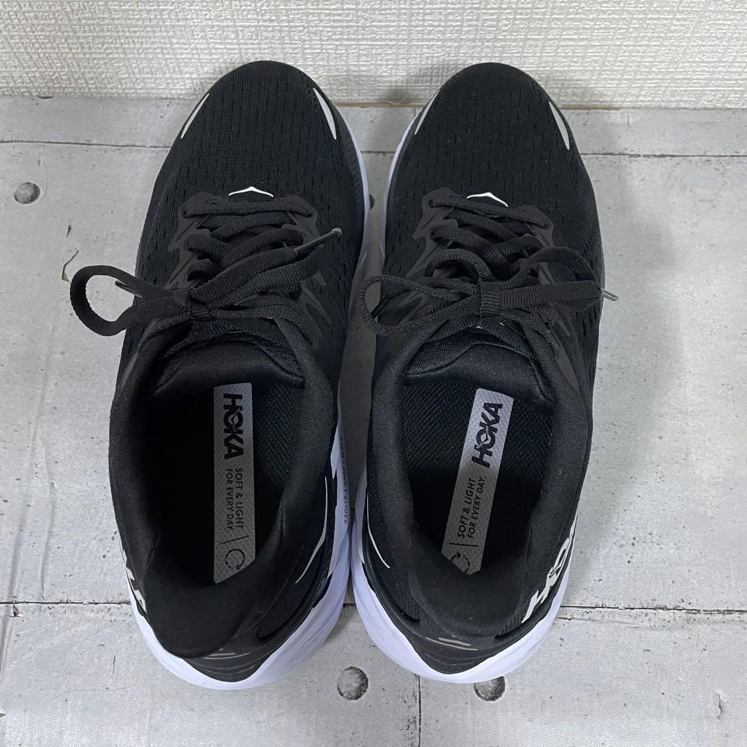 美品　HOKA ホカ　CLIFTON8 ランニングシューズ 黒　スニーカー　24