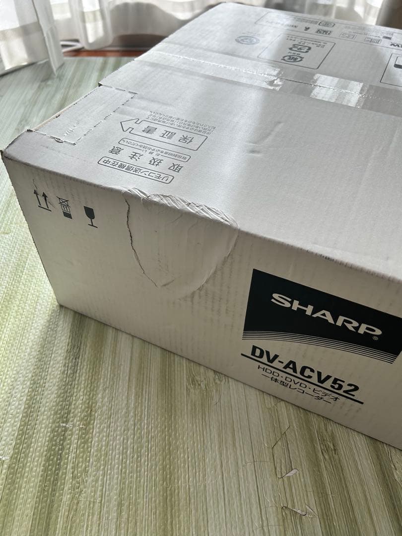 【未開梱　未使用品】SHARP DV-ACV52 ［HDD+DVD+VHS］
