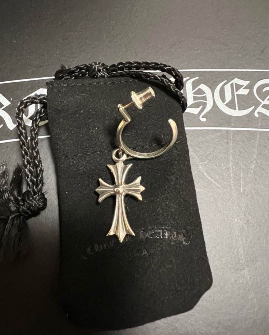 クロムハーツ　CHクロス　ピアス タイニークロスフープピアス