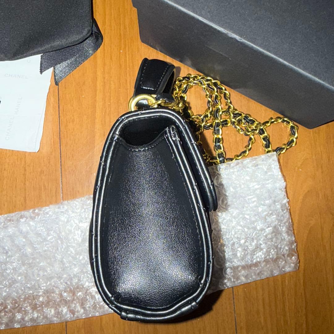 CHANEL ブラック キルティング　ミニバッグ　ノベルティ