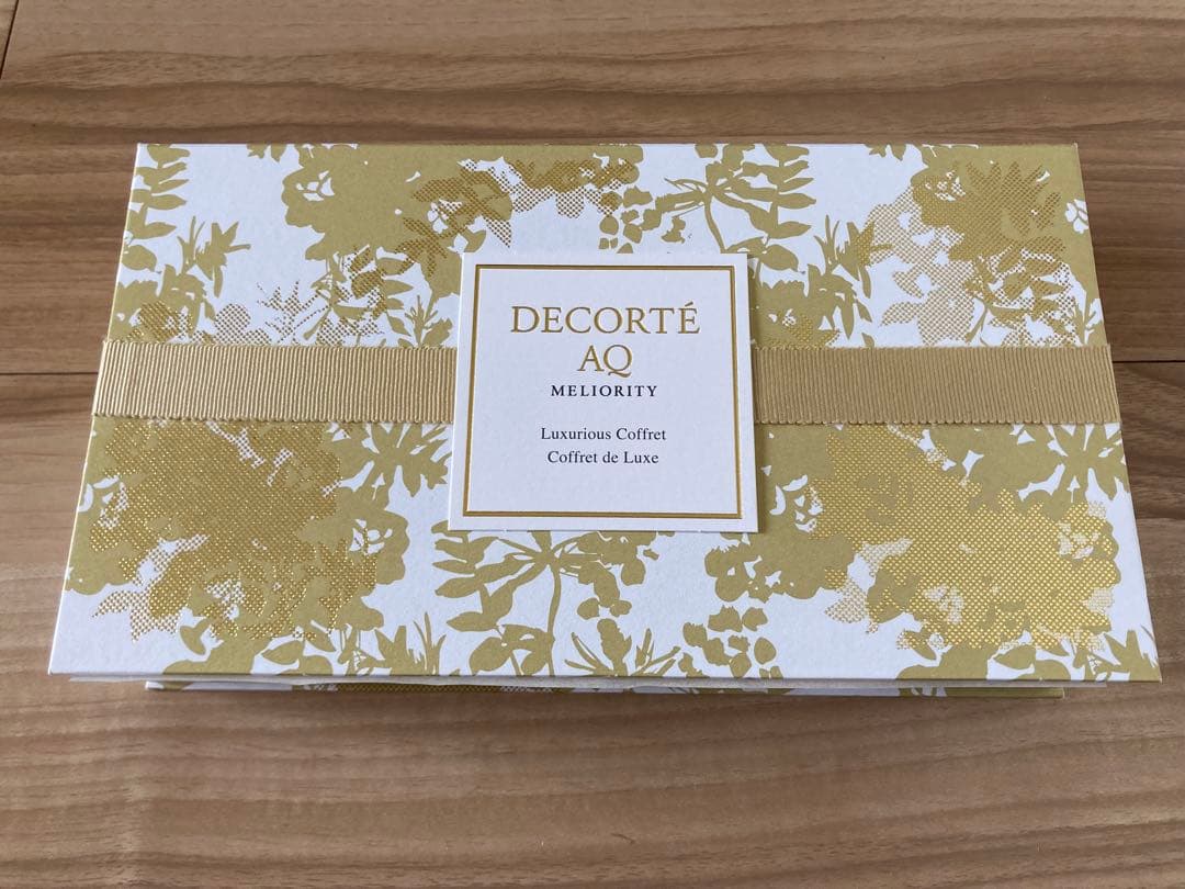 【新品未使用】DECORTÉ AQミリオリティ コフレ