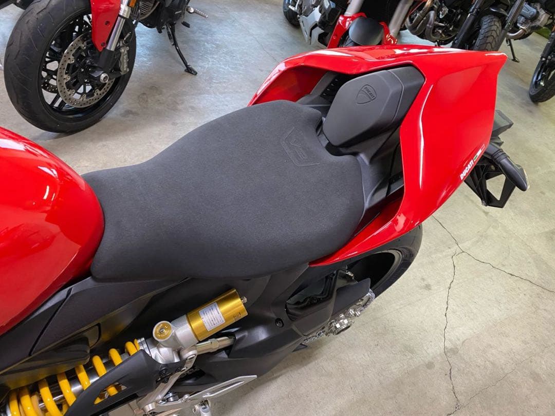 Ducati パニガーレV4.ストリートファイターV4 シングルシートカウル