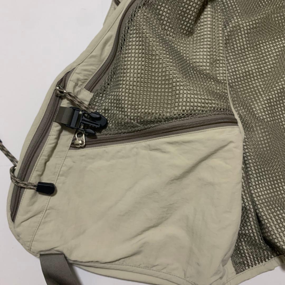 【希少】SIMMS カナダ製　ベスト　SAURISワッペン付き