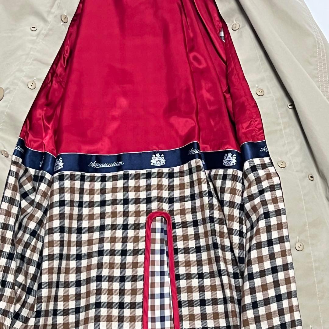 【美品】アクアスキュータム　トレンチコート　赤ライナー　現行タグ　ベージュ　8