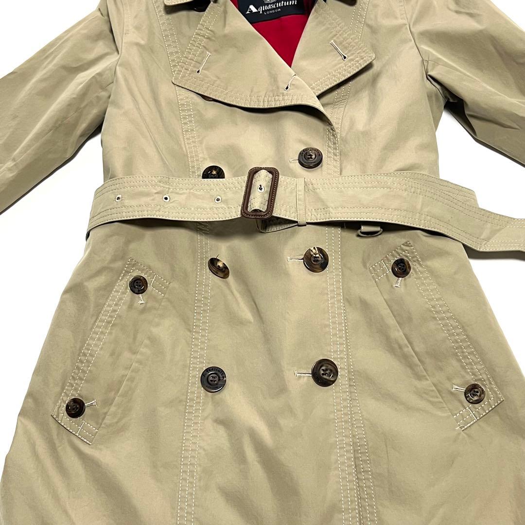 【美品】アクアスキュータム　トレンチコート　赤ライナー　現行タグ　ベージュ　8
