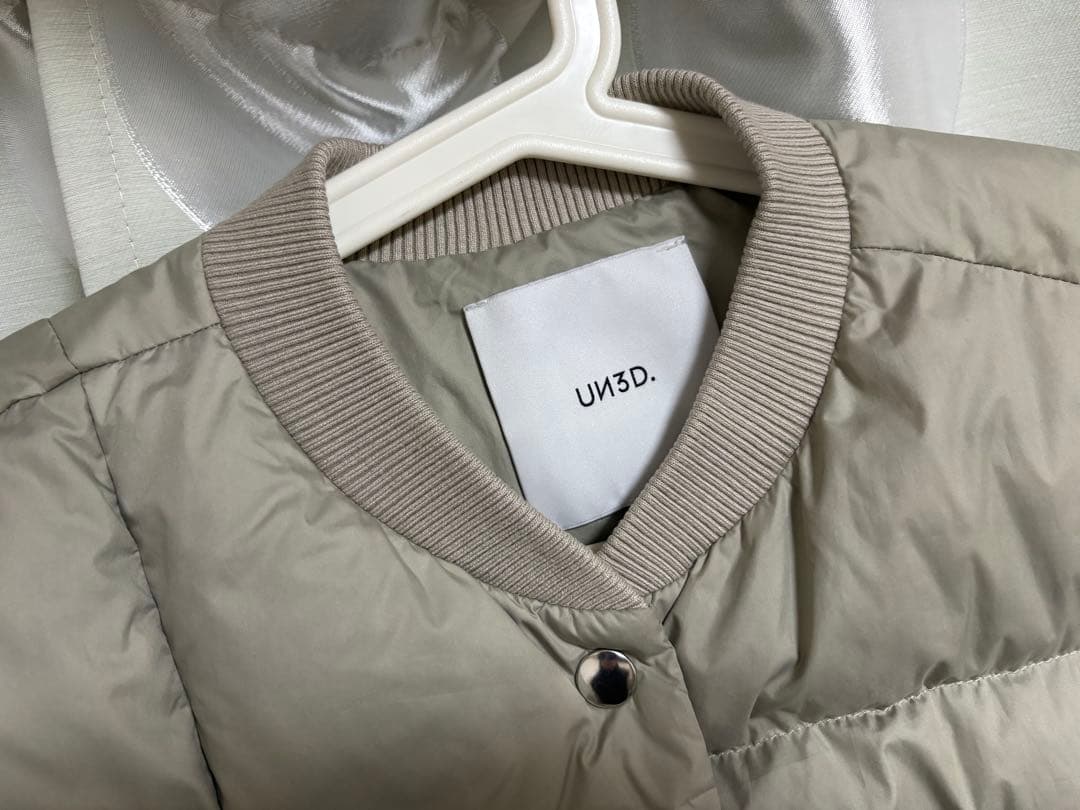 UN3D.ダウンベスト【美品】
