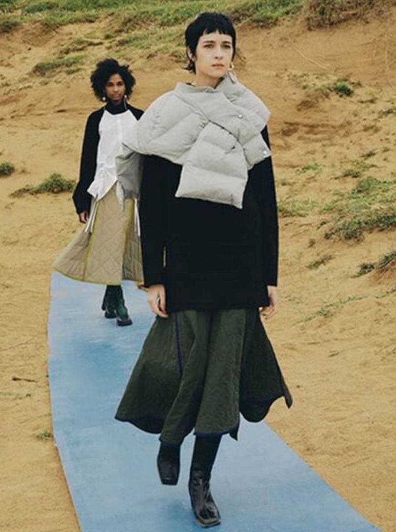 UN3D.ダウンベスト【美品】