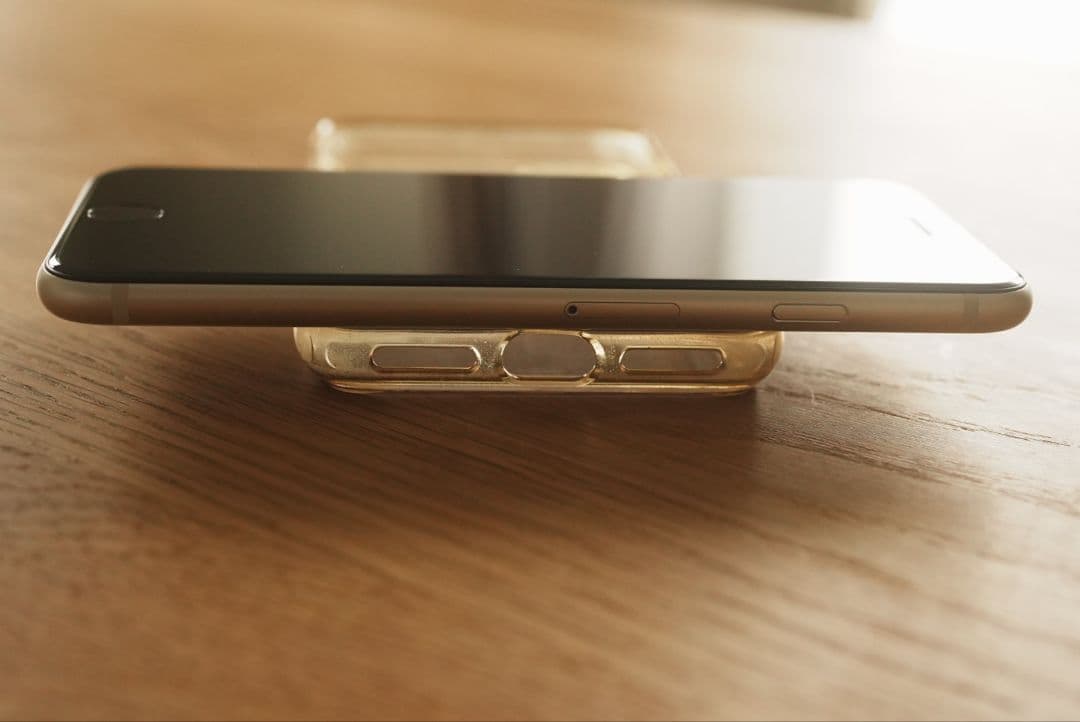 【即日発送】第3世代 iPhone SE 美品　simフリー　64GB