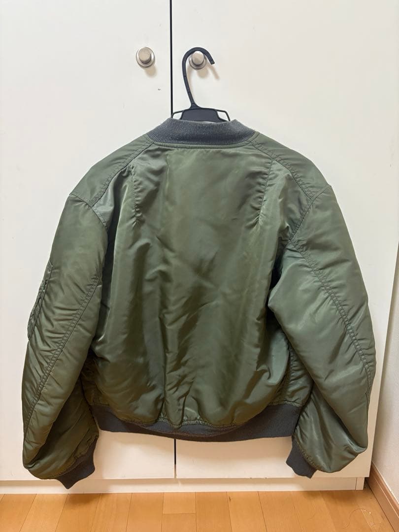 alphaオリーブグリーン MA-1ライトフライトジ ヤケット