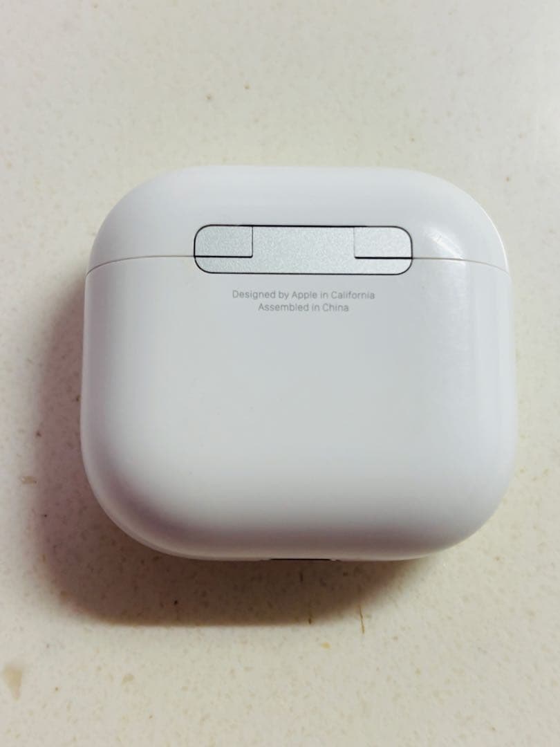 AirPods4 ノイキャン非搭載 箱付き 使用感あり
