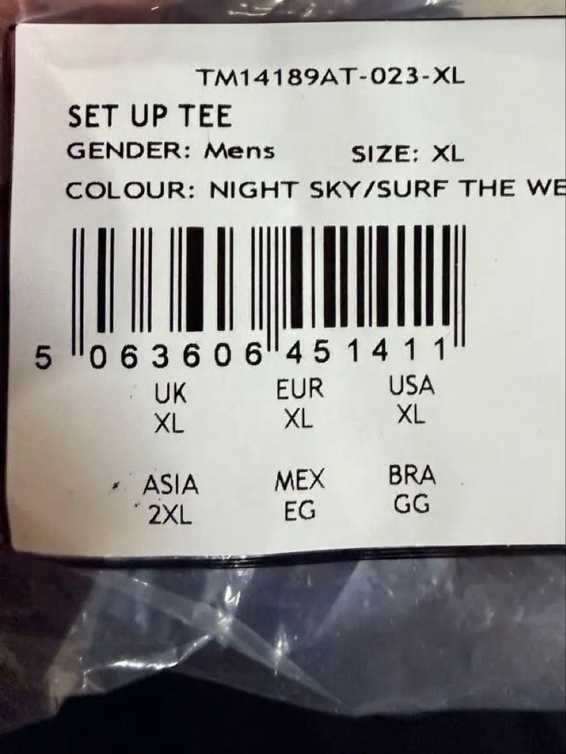 レッドブルレーシング2026 レプリカシャツ　メンズEU XLサイズ　新品未着用