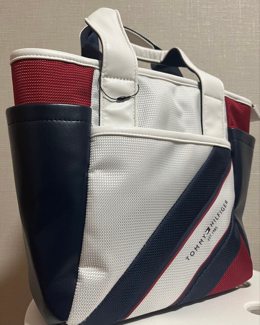 トミーヒルフィガー ラウンドバック 2025年モデル