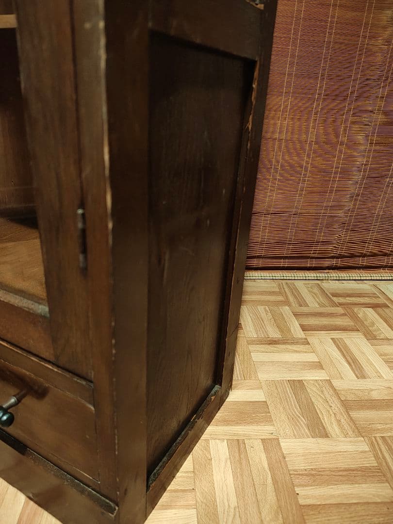 ガラス扉の本棚　食器棚　昭和レトロ　古家具