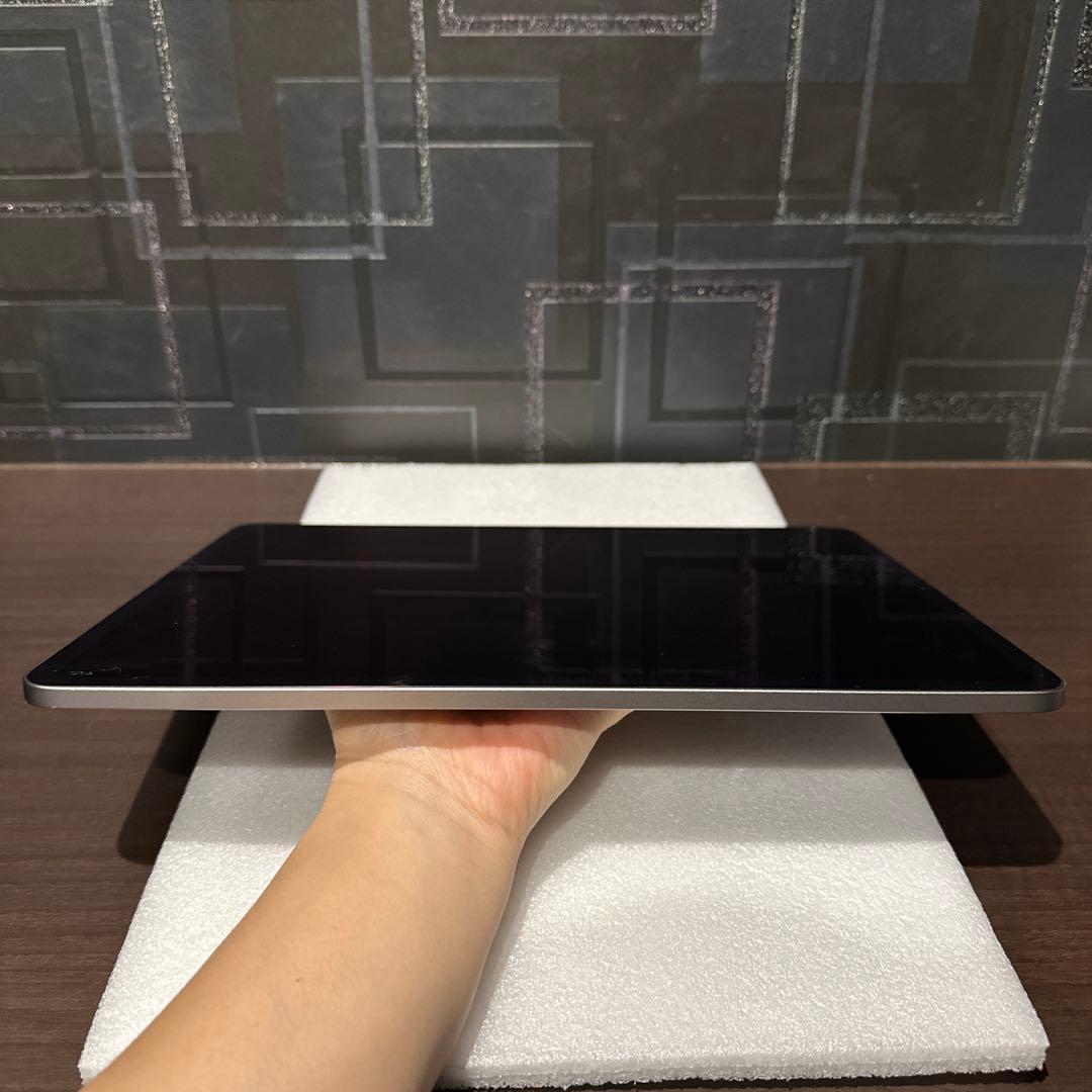 【美品】iPad Air 13インチ(M2)Wi-Fiモデル　128GB