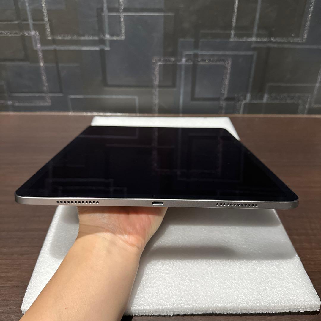 【美品】iPad Air 13インチ(M2)Wi-Fiモデル　128GB