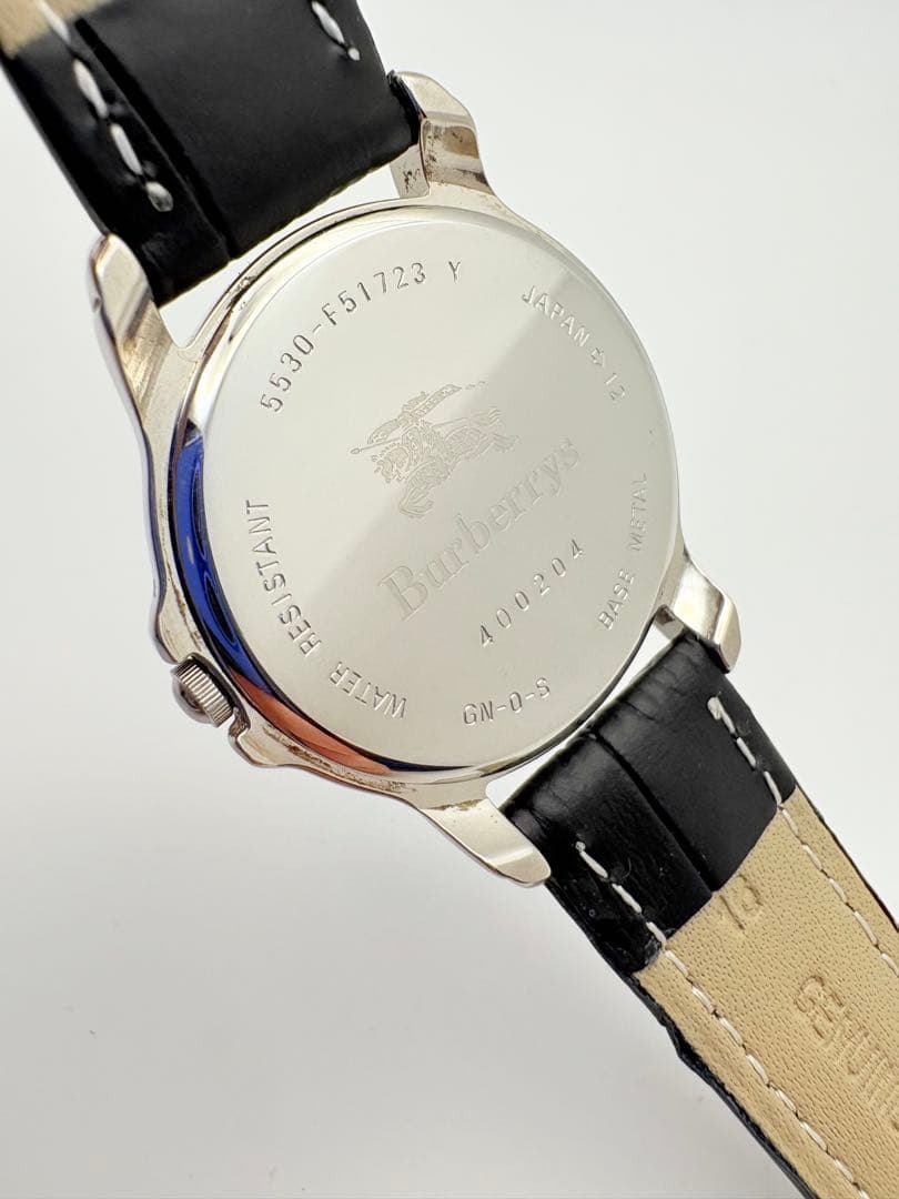 美品 バーバリー 稼働 時計 シャドーホース ゴールド ホースロゴ ユニセックス