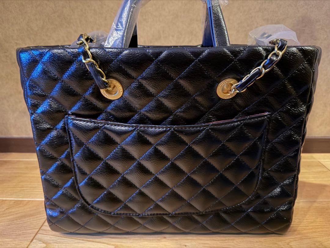 CHANEL ショルダーバッグ　ノベルティ　本革