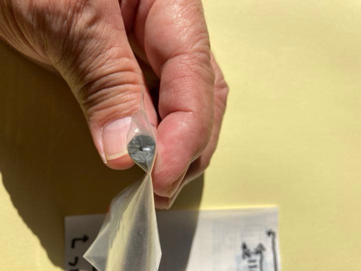 硬い石、レンガなどに穴を開けるダイヤモンド工具