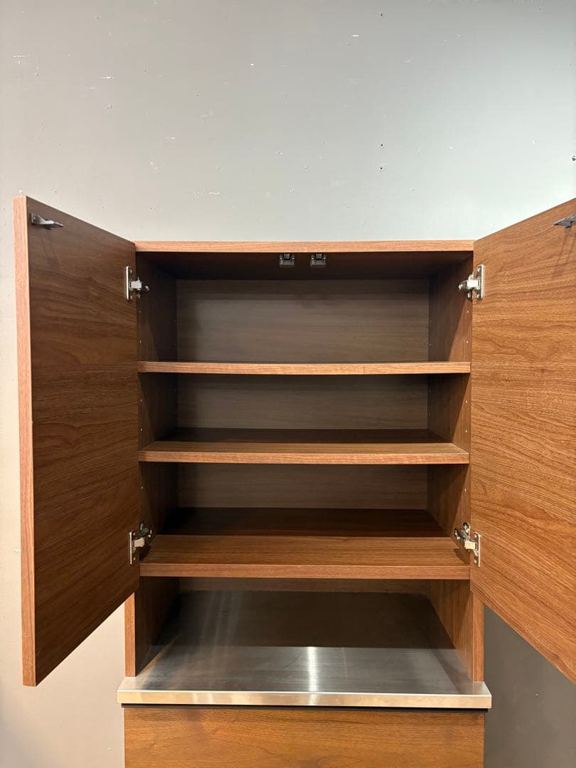 M048　関具製　高級食器棚　レンジボード　カップボード　幅700ｍｍ