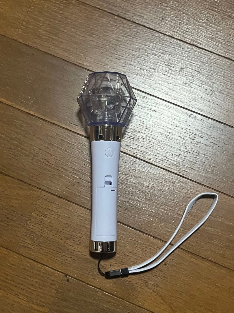 【️公式】M!LK ペンライト ミルクラスタルスティック3 点灯確認済み