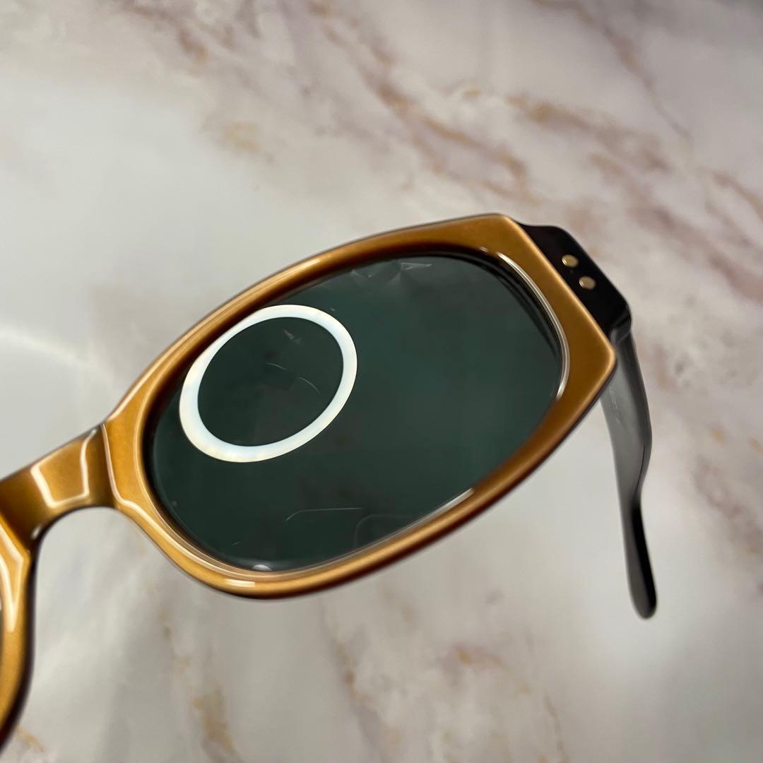 GUCCI グッチ オーバル Y2K メタル ロゴ レトロ サングラス