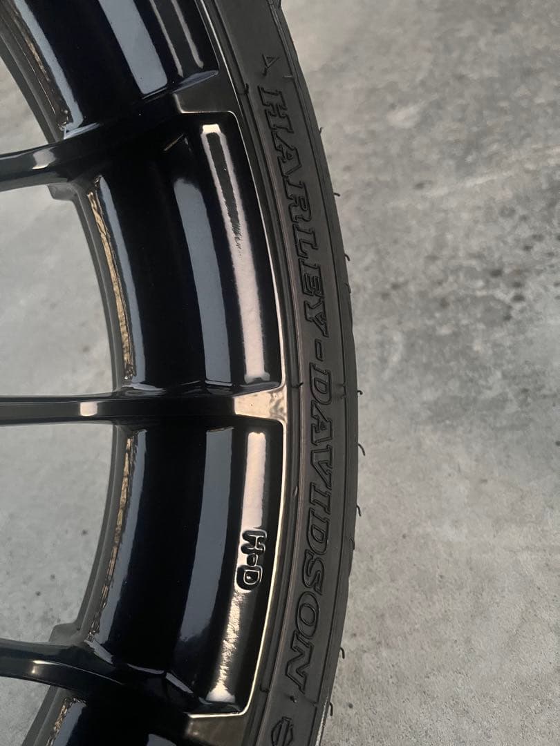 ハーレー 19インチホイール　ダンロップD408