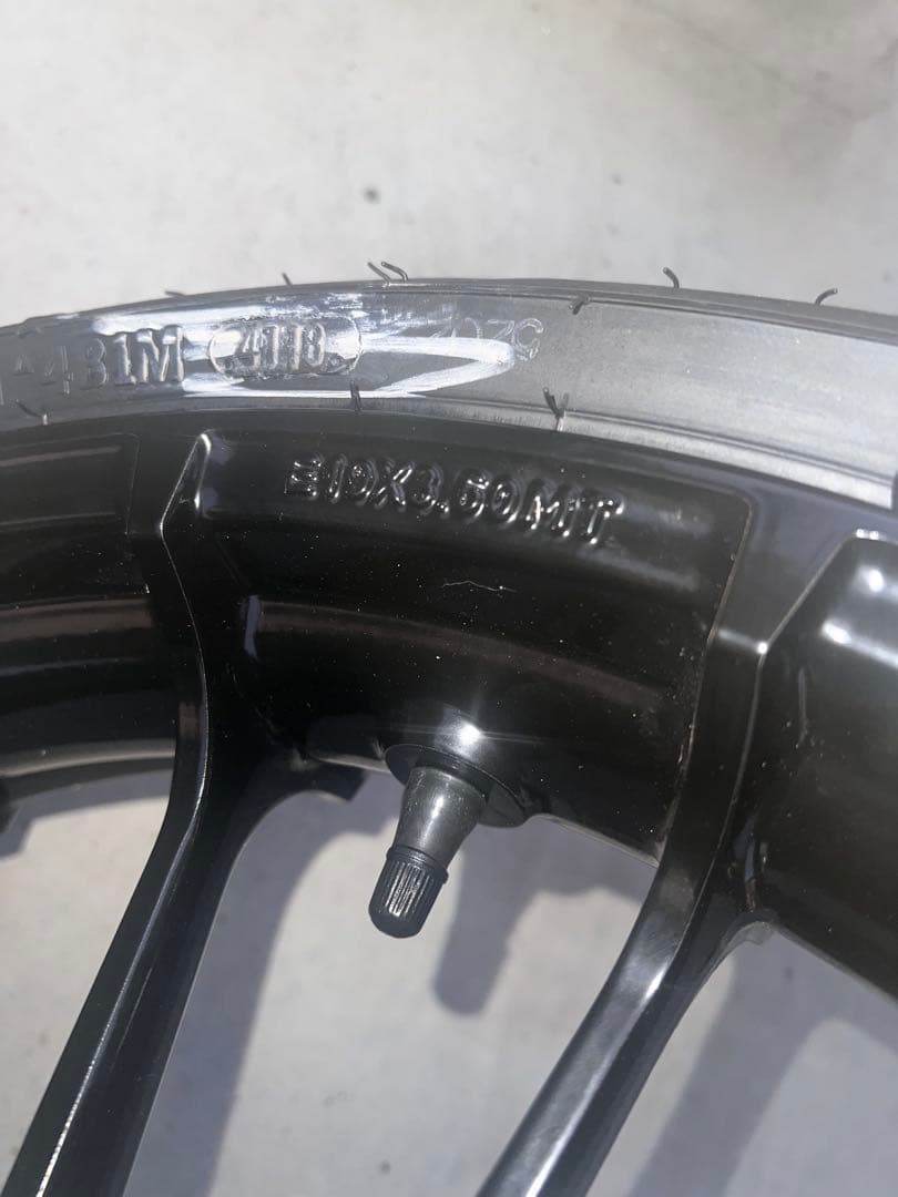 ハーレー 19インチホイール　ダンロップD408