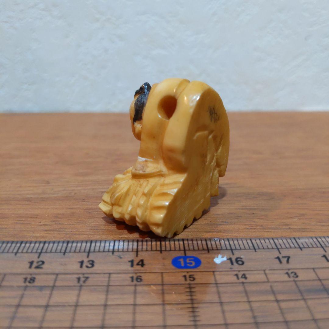 時代提物 人物根付 天然素材 在銘【江戸 薪売り人】高さ約3.5m 重さ約19ｇ