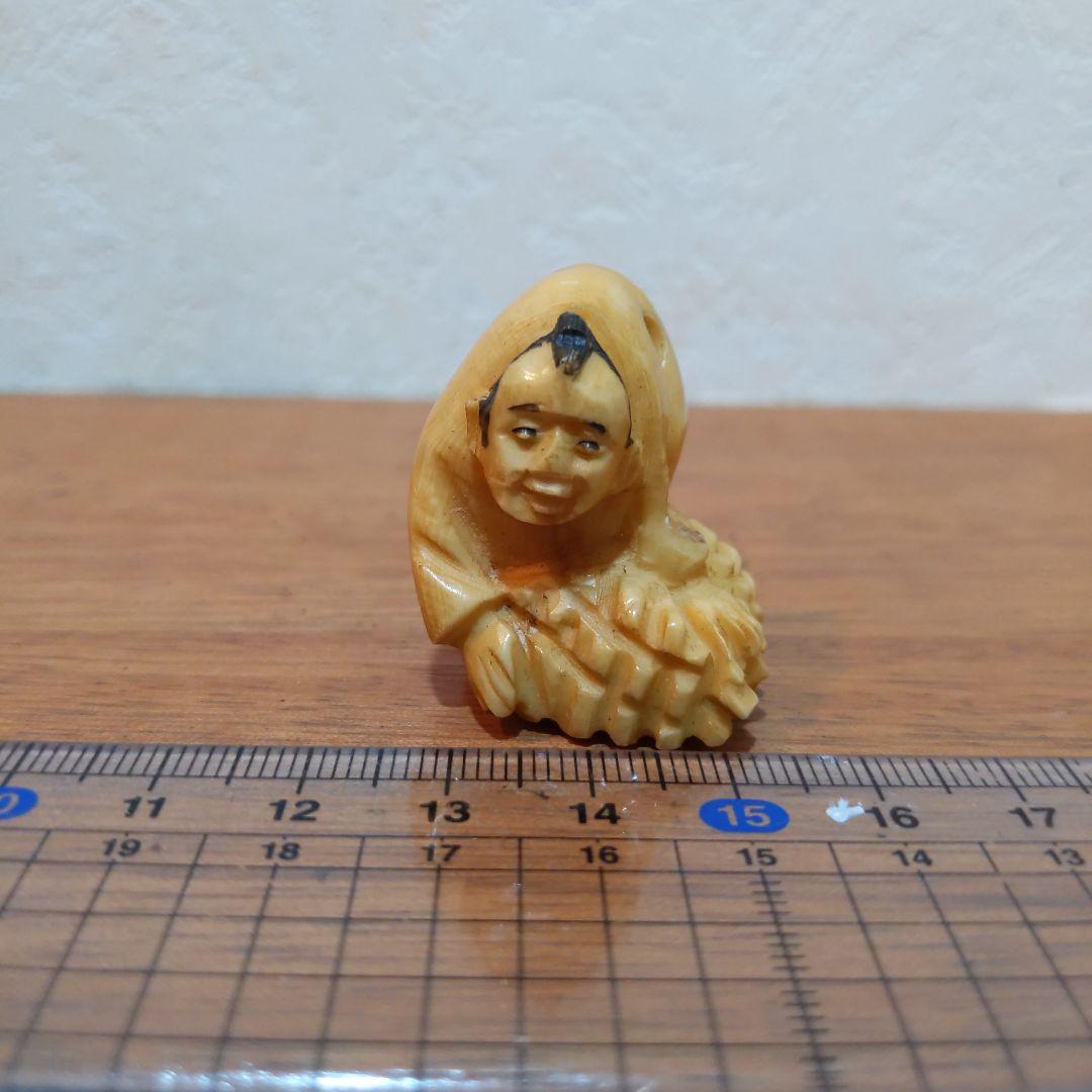 時代提物 人物根付 天然素材 在銘【江戸 薪売り人】高さ約3.5m 重さ約19ｇ