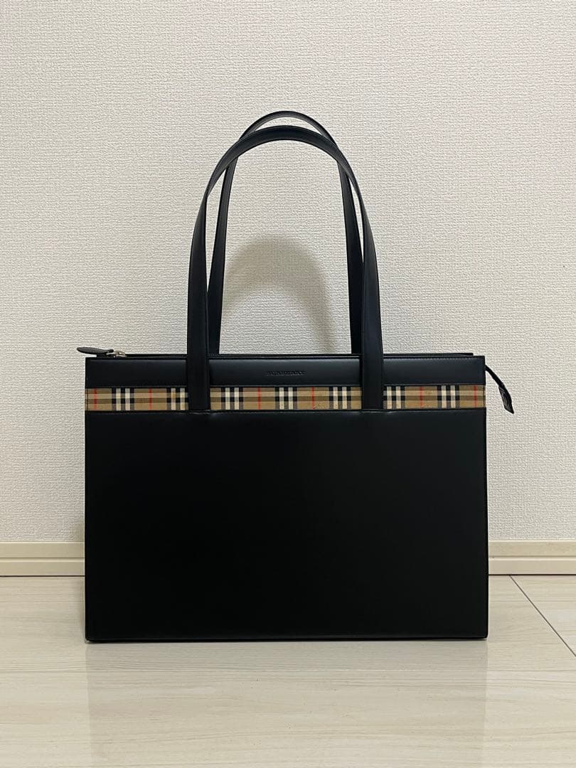 BURBERRY ブラック レディースビジネスバッグ