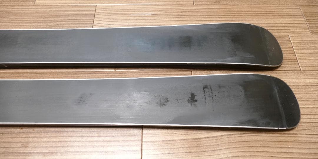 ★極めて綺麗 ★ZUMA９９ｃｍ★ファンスキー★ショートスキー★大人なら誰でも！