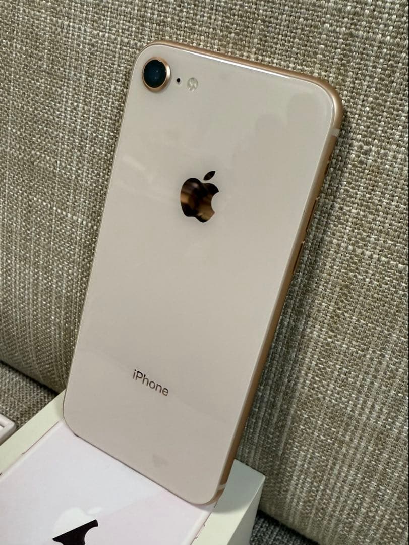Apple iPhone 8 64GB ゴールドSIMフリー
