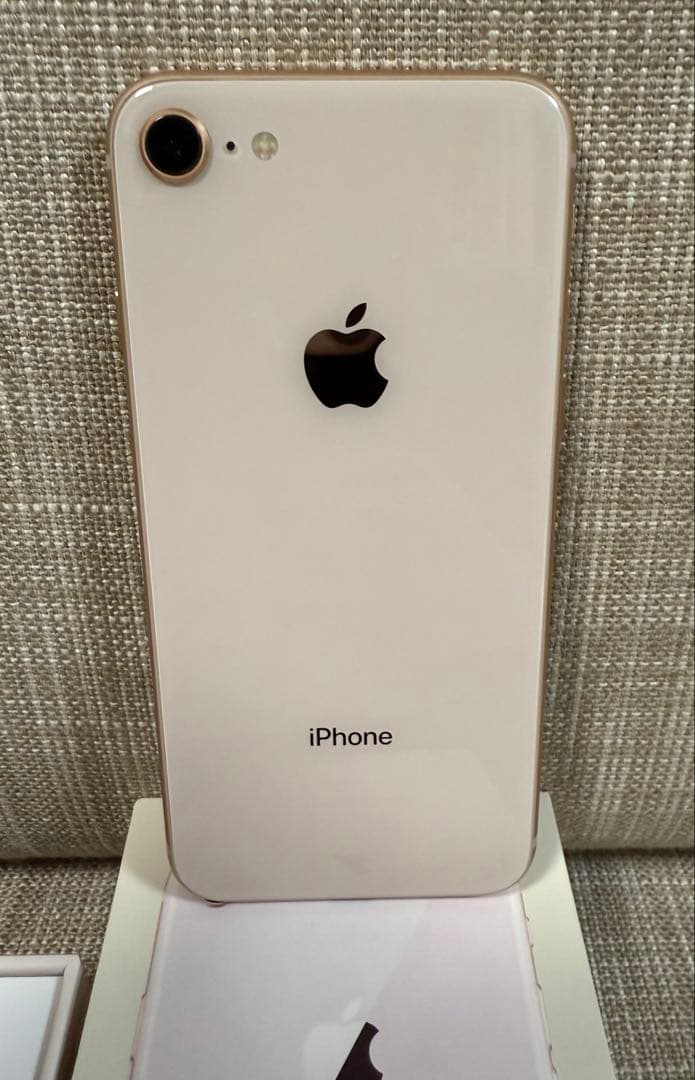 Apple iPhone 8 64GB ゴールドSIMフリー