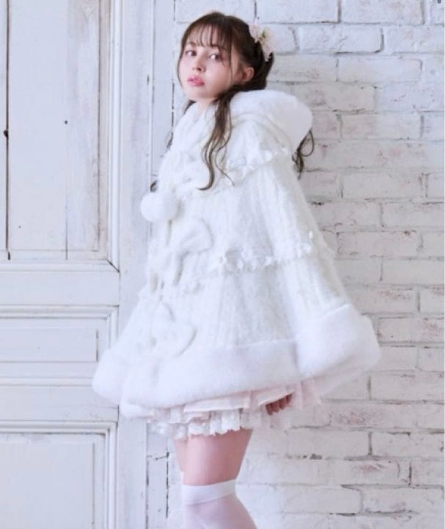 LIZ LISA リズリサ　ミルフィーユレースポンチョ　ホワイト　新品タグ付き