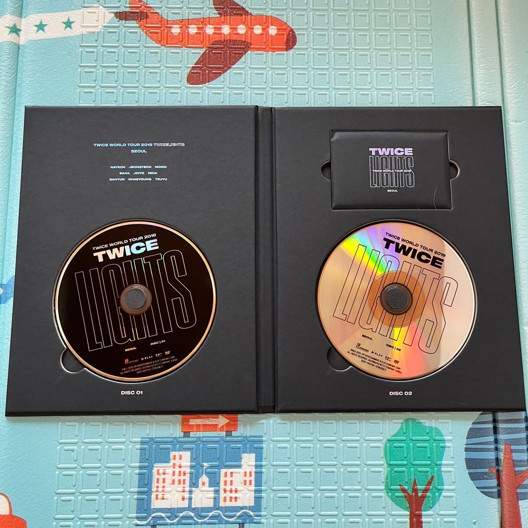 TWICE World Tour 2019 ’Twicelights’ DVD