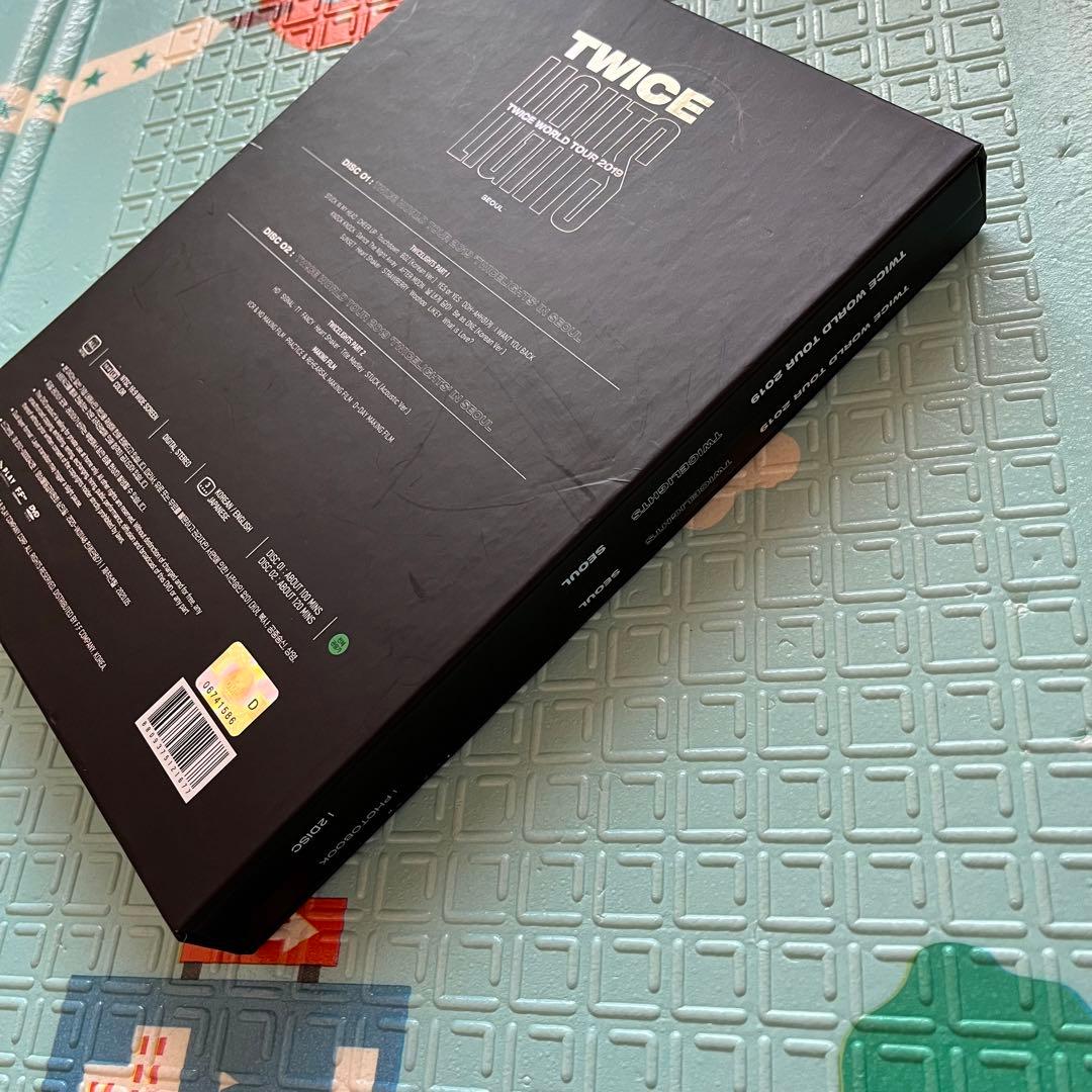 TWICE World Tour 2019 ’Twicelights’ DVD