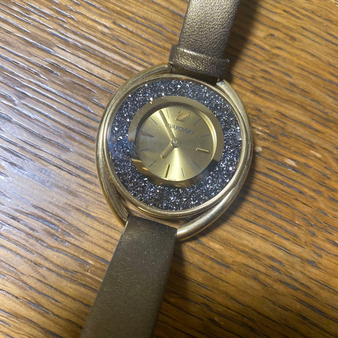 スワロフスキー　オーバル　時計　クリスタルライン