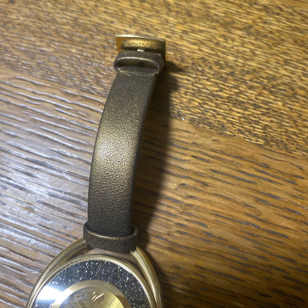 スワロフスキー　オーバル　時計　クリスタルライン