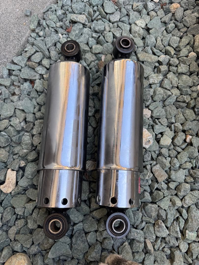 ハーレー用？フルカバーリアショック