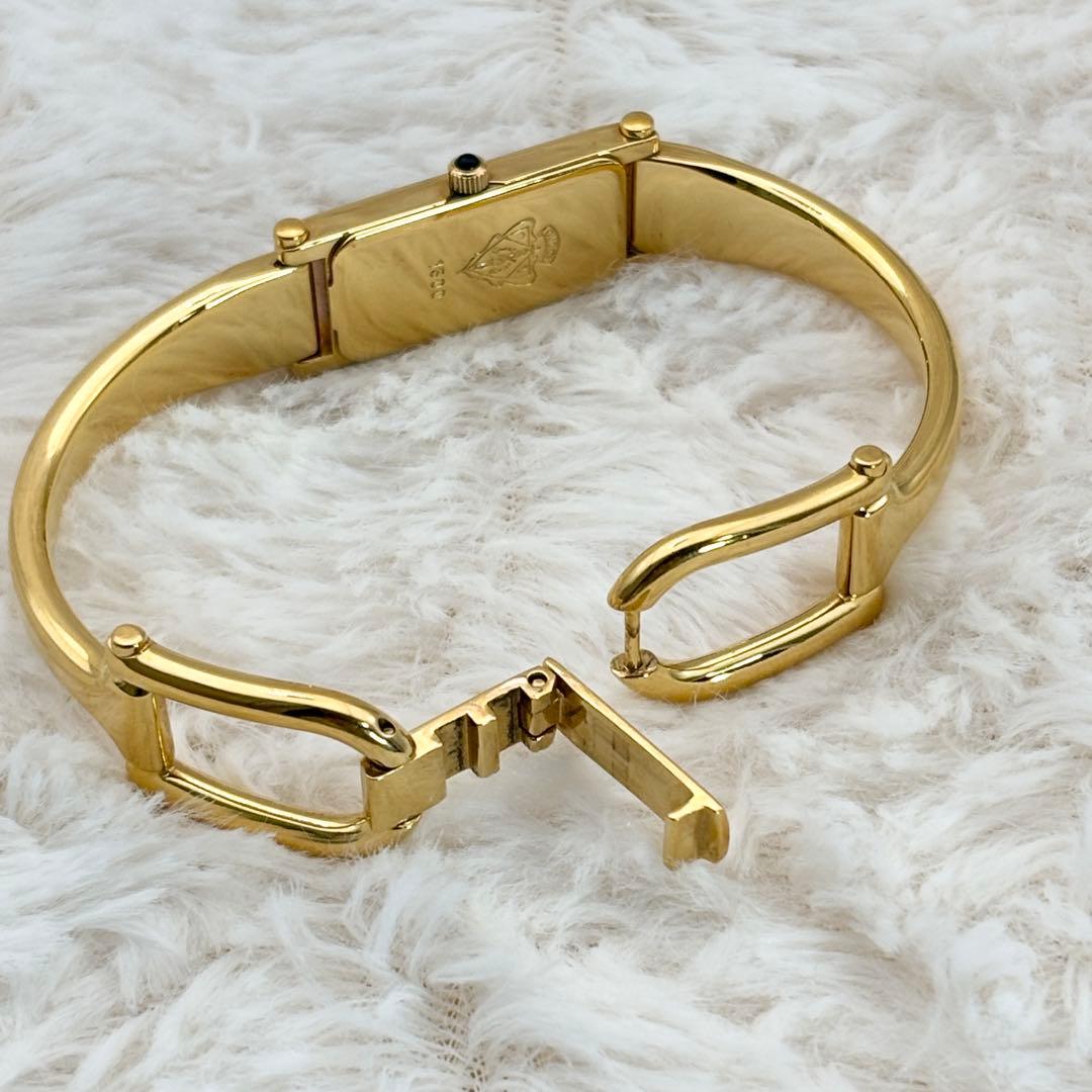 新品電池✨ GUCCI 1500 シェル文字盤 ゴールド