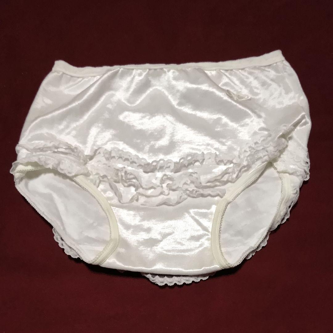 Courreges　ホワイト アンダースコート