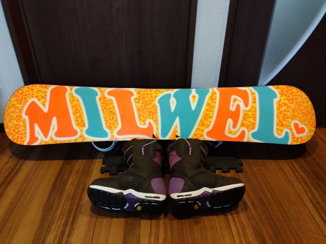 【3点セット 送料込み】IGNIO 145 レディース 豪華スノーボードセット！