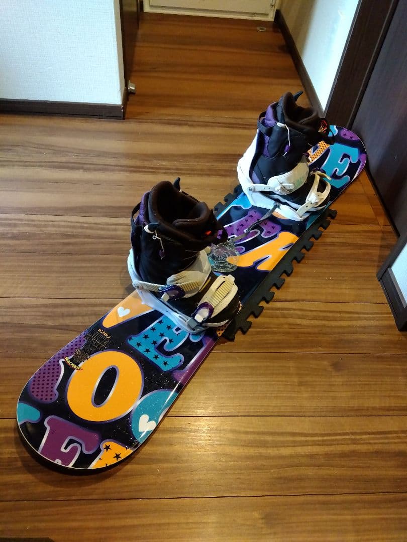 【3点セット 送料込み】IGNIO 145 レディース 豪華スノーボードセット！