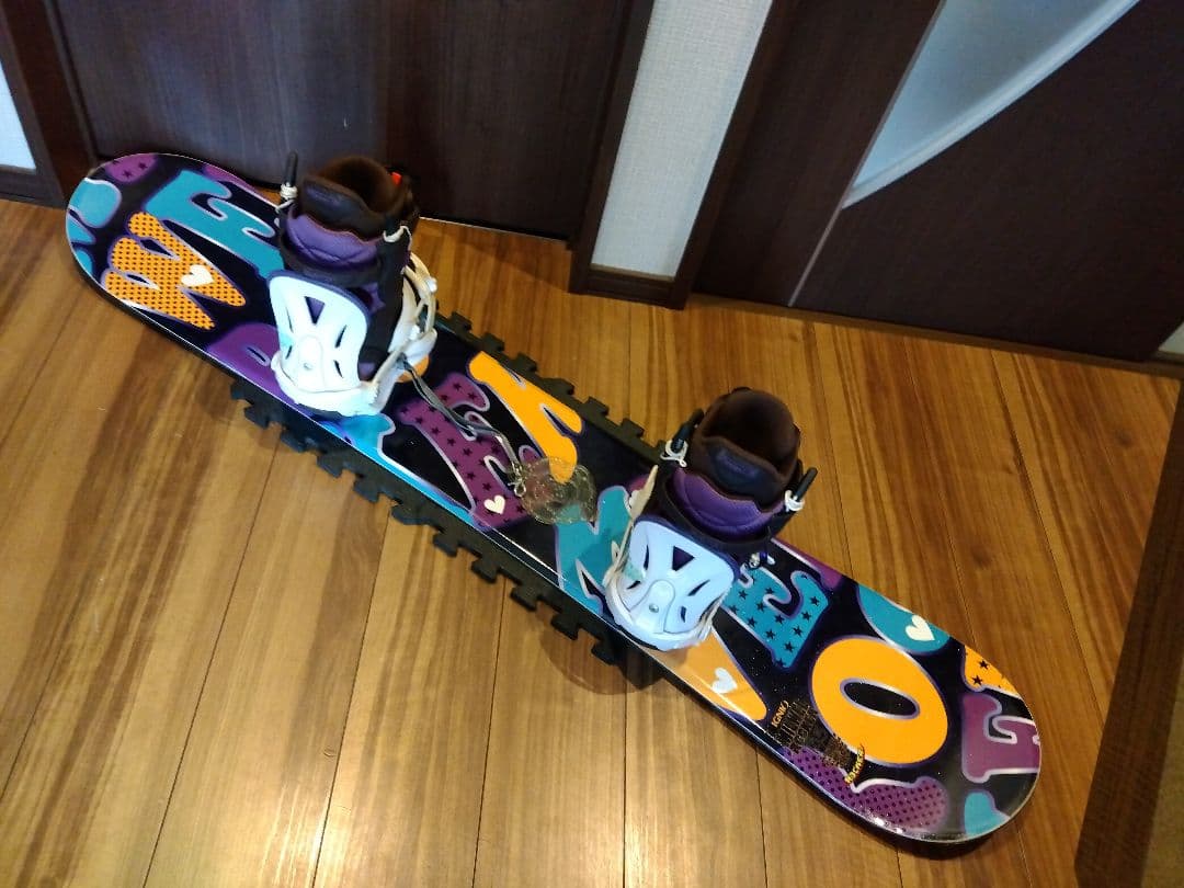 【3点セット 送料込み】IGNIO 145 レディース 豪華スノーボードセット！