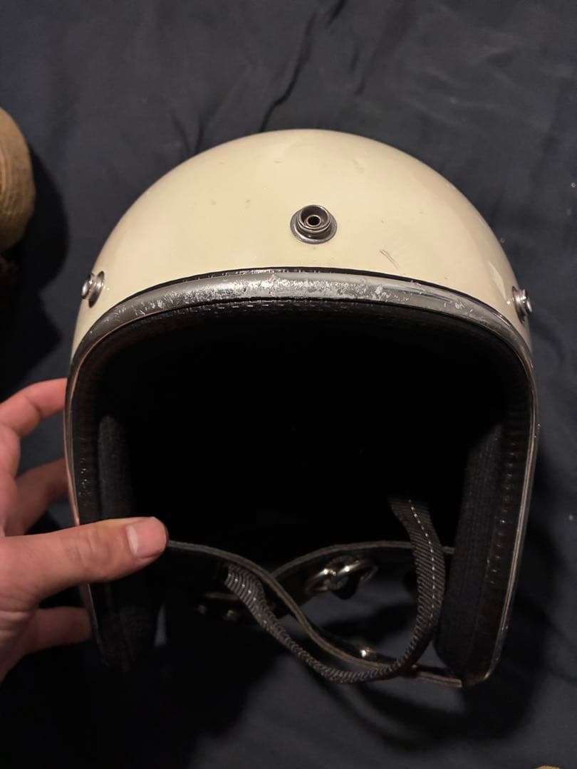 nobudz ヘルメット　白ラメ　銀縁