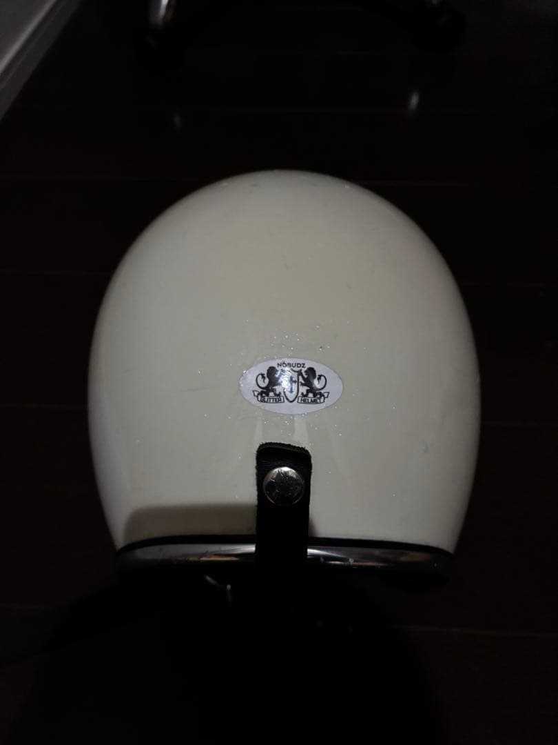 nobudz ヘルメット　白ラメ　銀縁