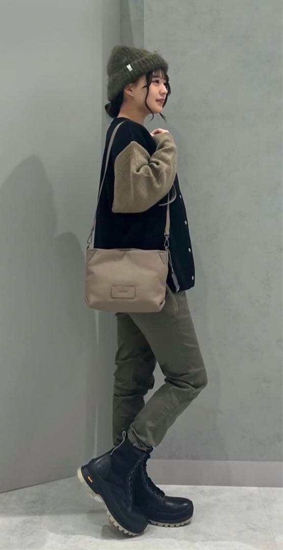 【新品未使用】ヤマダヤ　CLOVE バイカラーニットブルゾン　ブラック